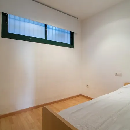 Costabravaforrent Pedro * L' Escala